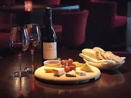 Vinho com queijo
